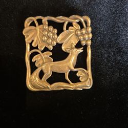 Vintage Silver Fox And Grapes Brooch
