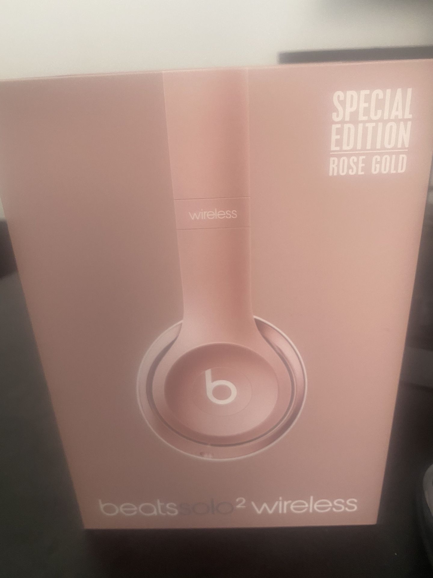 Rose gold beats by Dre wireless 2