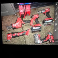 Milwaukee M 18 RED LITHIUM 
