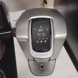 Keurig K Supreme Plus Special Edition With Universal Reusable Keurig Cup