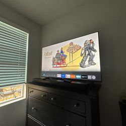 Hisense 50” TV & Insignia Sound Bar System W/Sub