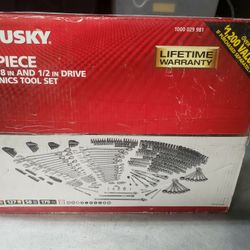 Mechanics Hand Tool Set