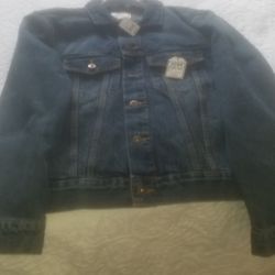 Jo's A Bank Jean Trucker Jacket New With Tags, Size  medium 