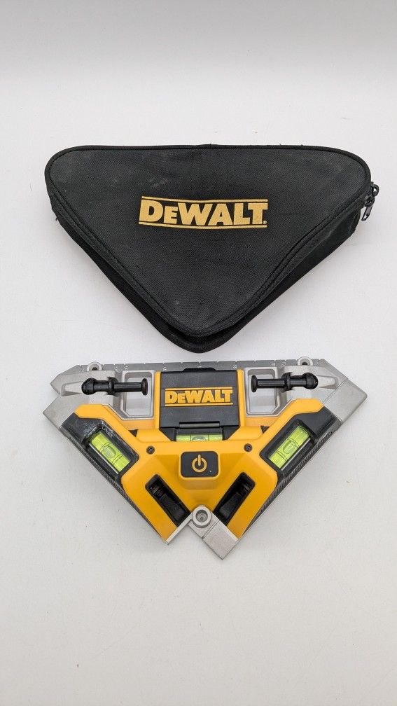 DeWalt (DW0802) 33ft. Twin Red Beam Square Laser Lever