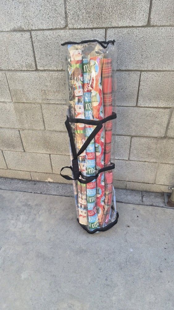 Christmas Wrapping Paper With Case