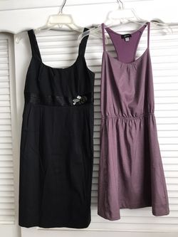 2 Very Nice XS Dresses $10 For Both (Purple Jersey Back “Guess” Black “Old Navy”)