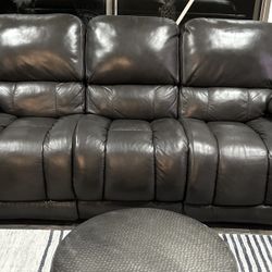 La-z-boy Greyson Power Reclining Sofa w/ Headrest 