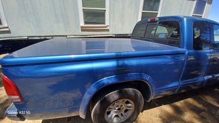 Fiberglass tonneau cover