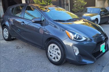 2016 Toyota Prius C