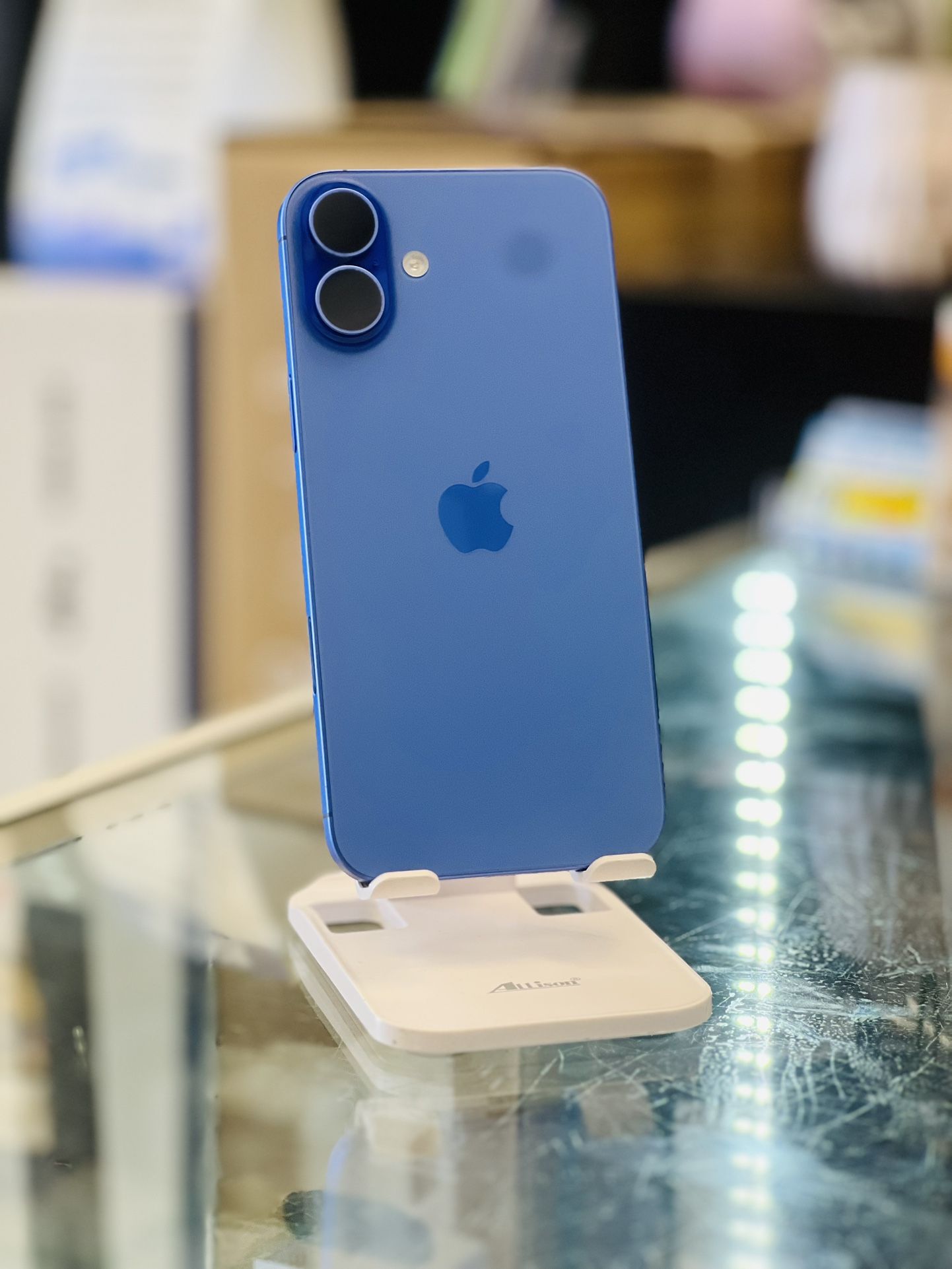 iPhone 16 Plus 128GB (Unlocked)