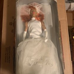 Dennis Rodman Figure Wedding Dress 