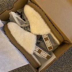 Ugg Slipper 6 Womens