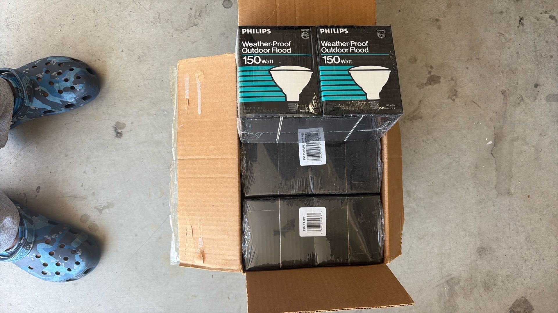 Philips weatherproof outdoor flood 150 watt