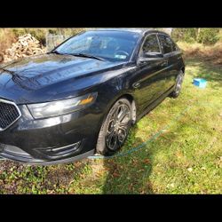 2014 Ford Taurus