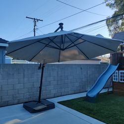 10 foot outdoor umbrella with base