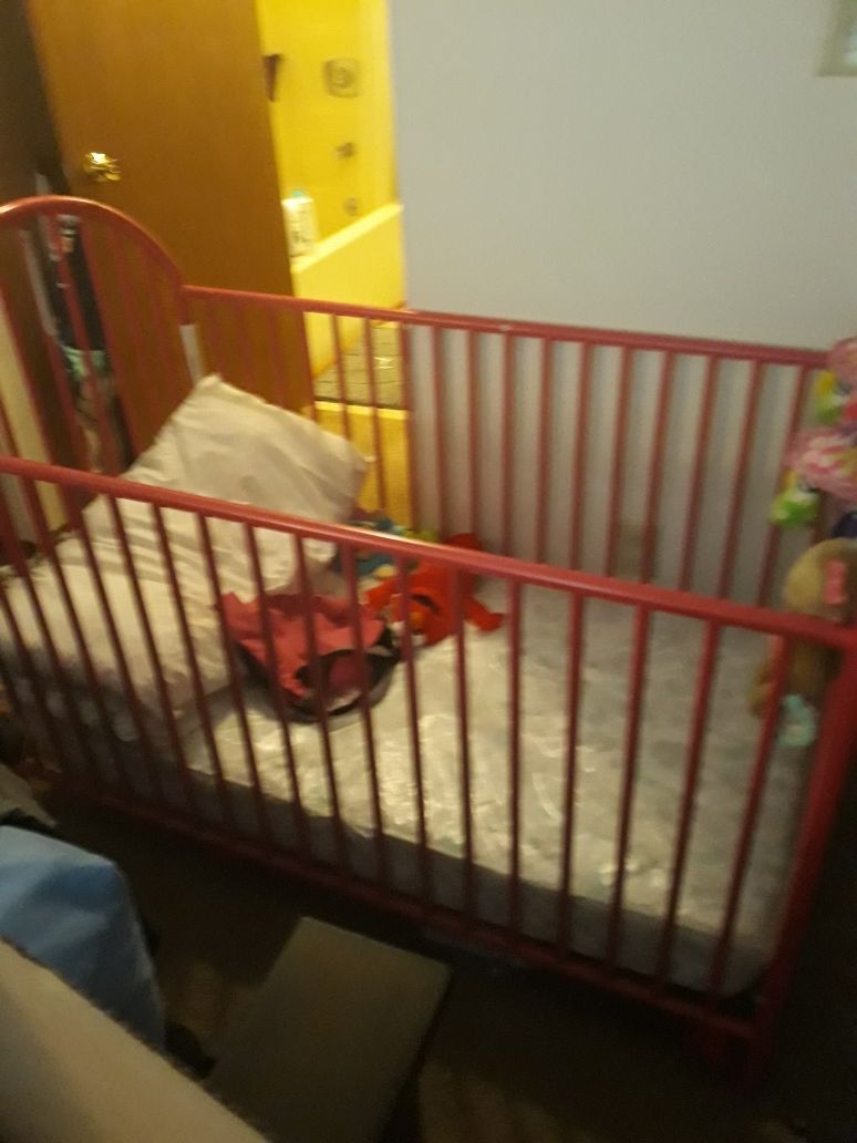 Girl baby crib