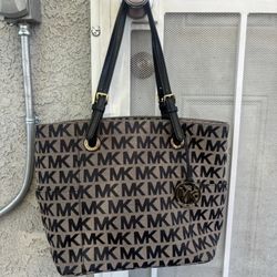 Michael Kors Bag Purse Gently Used