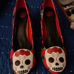 Halloween Day Of The Dead Shoes. Size 10