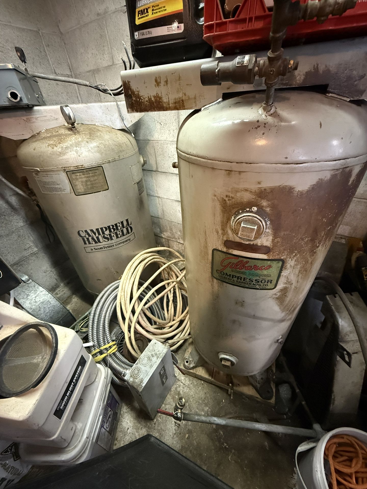 GILBARCO Vintage Commercial 1/2” air compressor + Extras