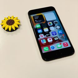 IPhone 7   128GB Fully unlocked 