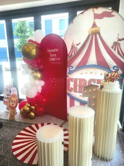 Decorative backdrops for every celebration.