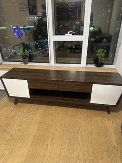 Alvin 2-Door Engineered Wood 74″ TV Stand Dark Walnut