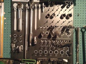 Hanging tool organizer