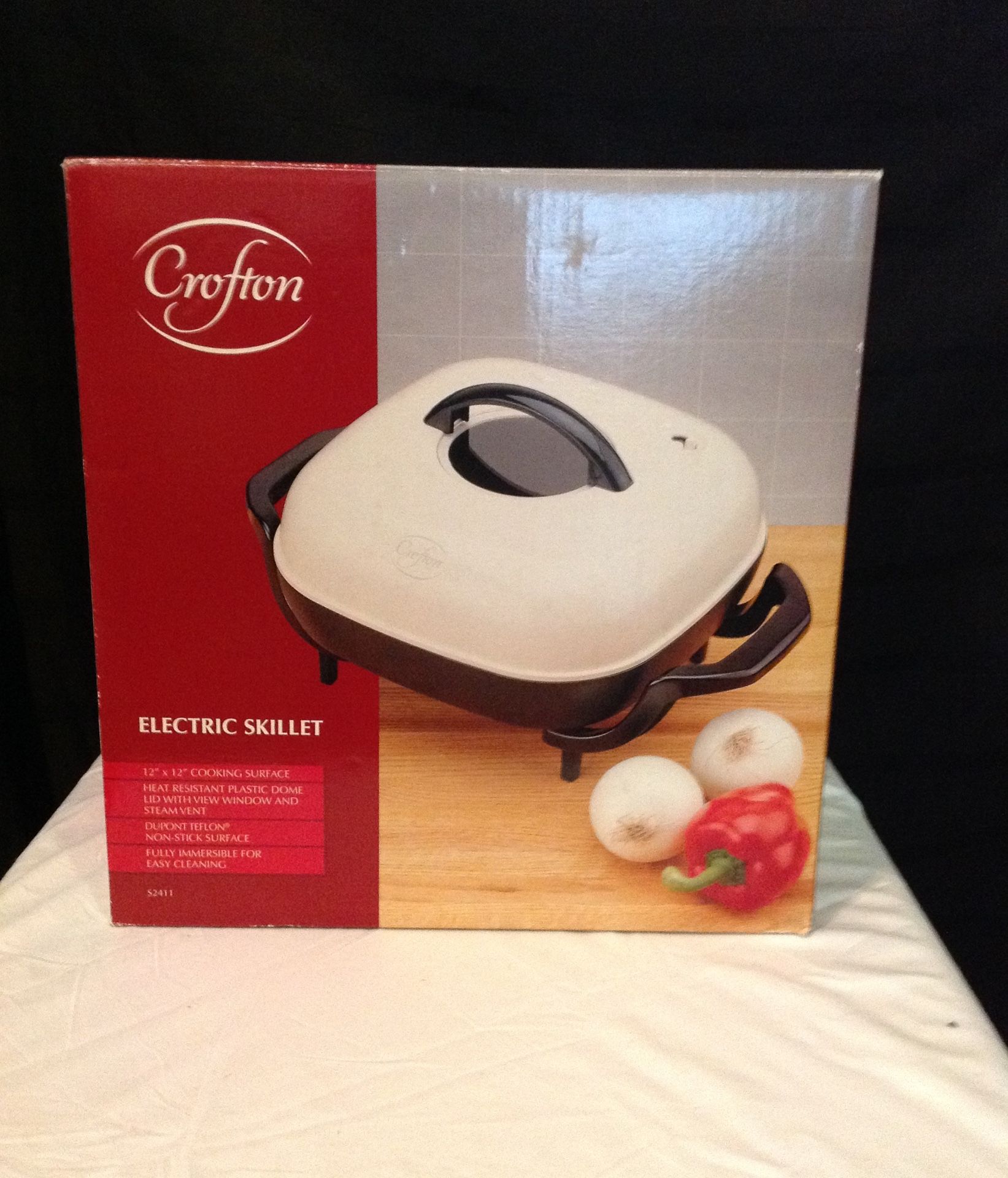 Crofton Electric Skillet New