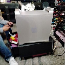 Apple Mac G5 Dual Processor 2G Hard Drives 7.5 7.6 Pssix PowerMax Or Something