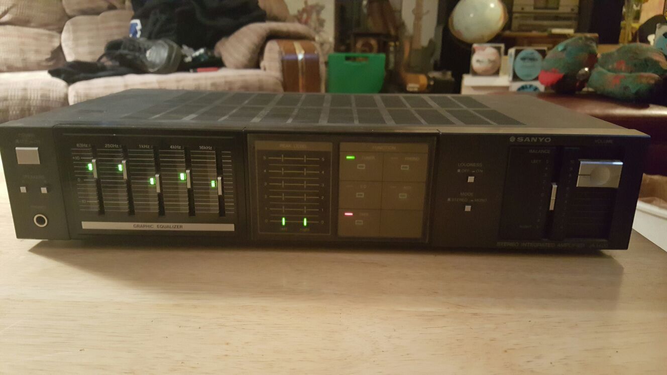 Sanyo JA 1400 Stereo Amp...