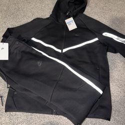 Black Nike Tech (reflective)