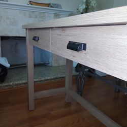 Brand New 2 Drawer Desk 
