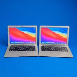 MacBook Air 13in i5 Laptop 4gb Ram SSD W/Lifetime Office W/Chargers