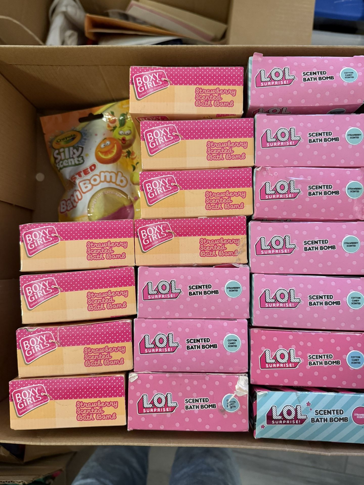 Bath bombs For kids with surprise Toy inside