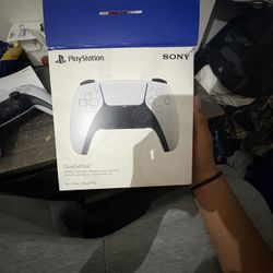 PS5 controller