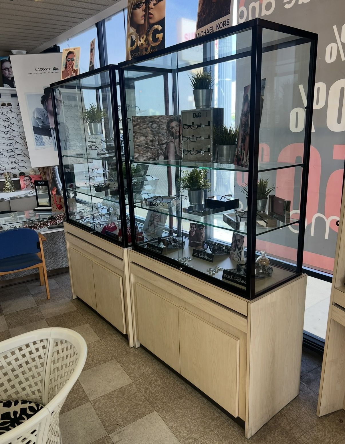 Display Furniture Retail Optometrist Collectables 