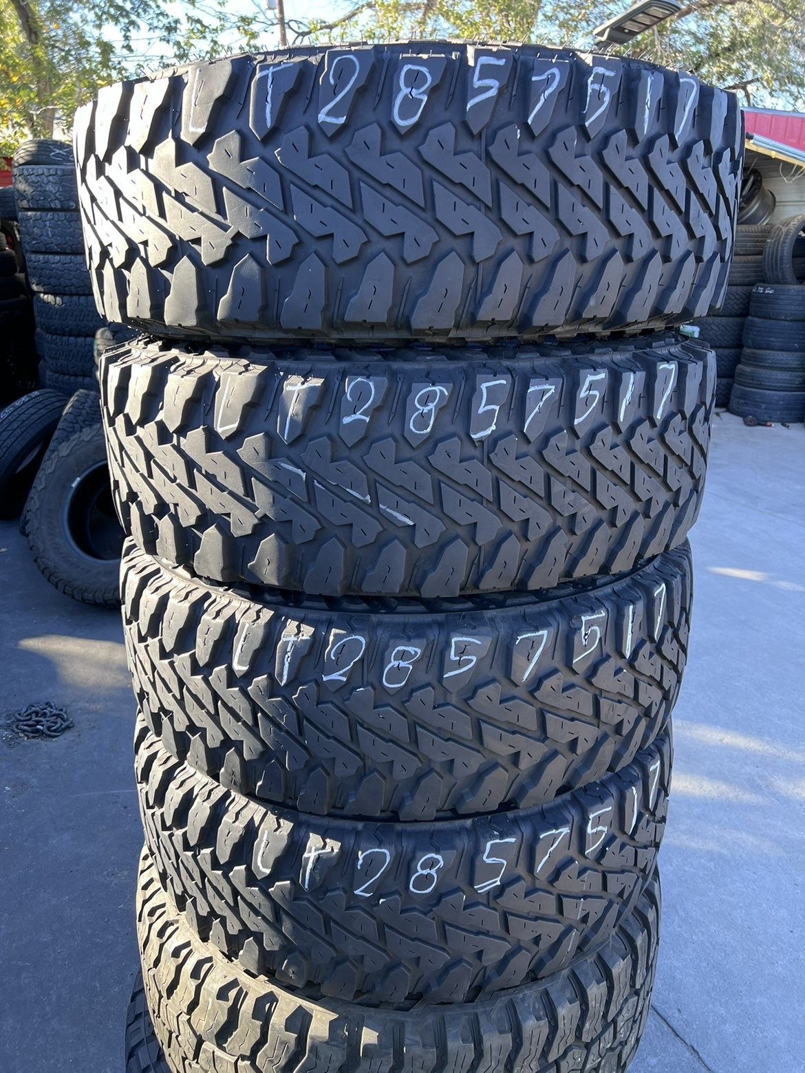 ‼️Set LT285/75r17 Yokohama M/T‼️