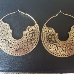 Vintage Style Gold Plated Xtra Large/fashion  Statement Earring Hoops.