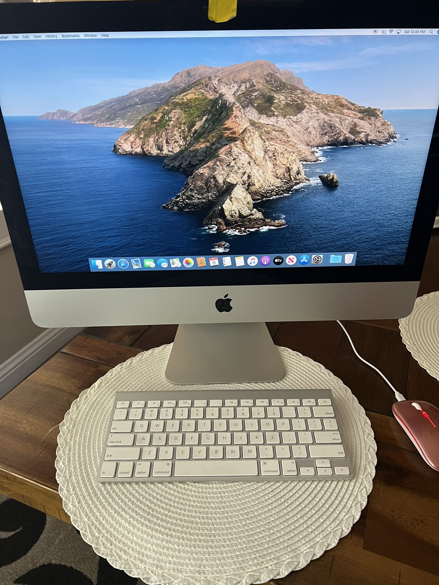 Apple iMac Includes Apple Cinema 30” HD Player