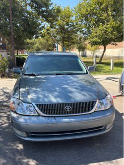 2004 Toyota Avalon XLS Blue