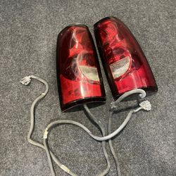 03-06 Silverado Tail Lights Used W/Harness