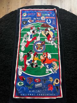VINTAGE LOONEY TUNES NFL BEACH TOWEL