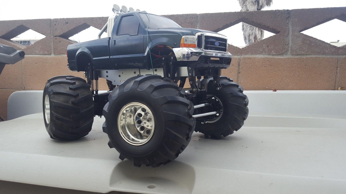 Tamiya Juggernaut 2