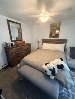 Queen bed set