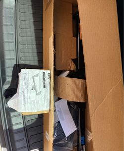 U-haul RAV 4 tow hitch + receiver