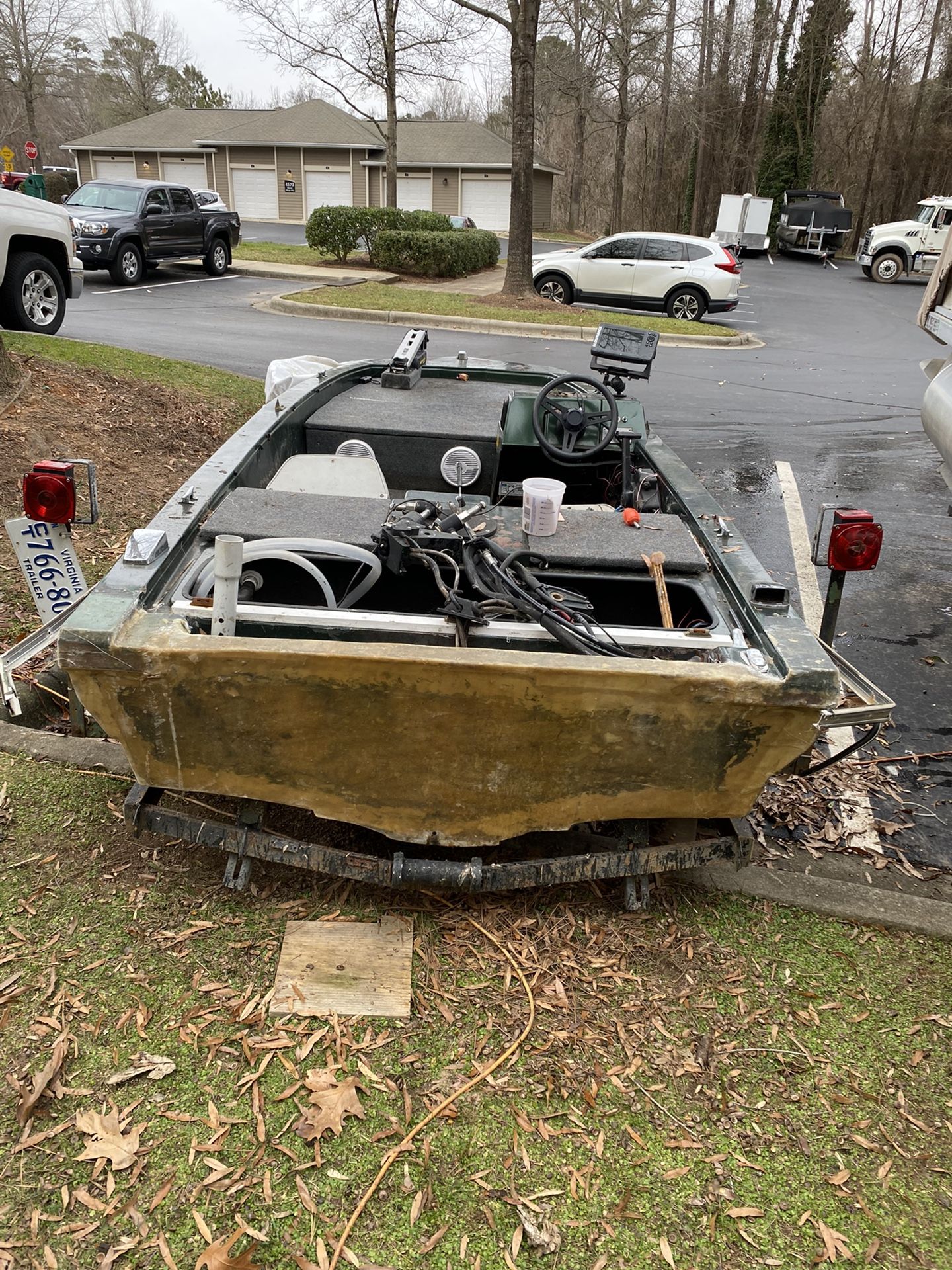 1985 14FT Hustler Bass boat With Mercury 60 for Sale in Raleigh, NC