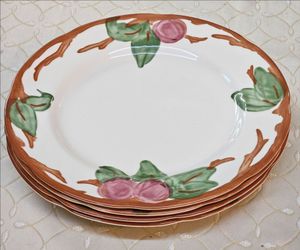 NEW Set of 4 Franciscan "Apple" Patter  Dinner Plates.