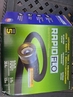 100ft water hose- lightweight. Brand new in box