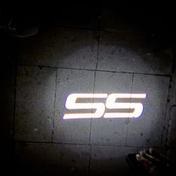 All year Camaro ZL1 and SS models Puddle lights!