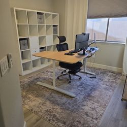 Desk W/ Manual Height Adjustment